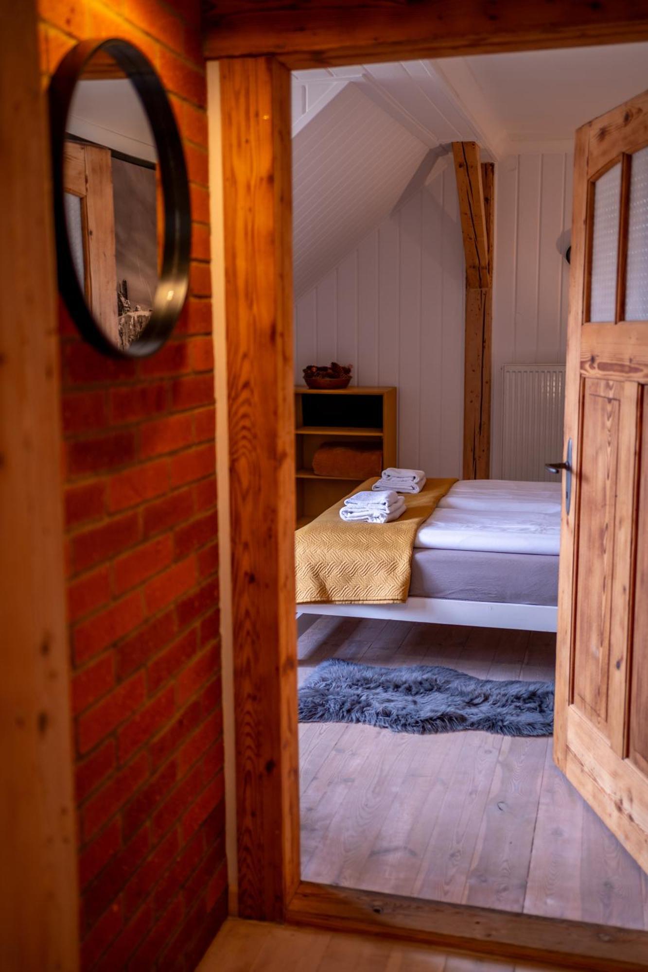 Apartamenty Sudeckie Nad Zalewem II Sosnówka Esterno foto